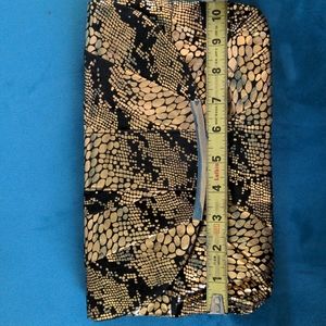 Icing gold & black handbag